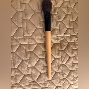 Professional Makeup Brush with Black and Tan Handle Bobbi Brown